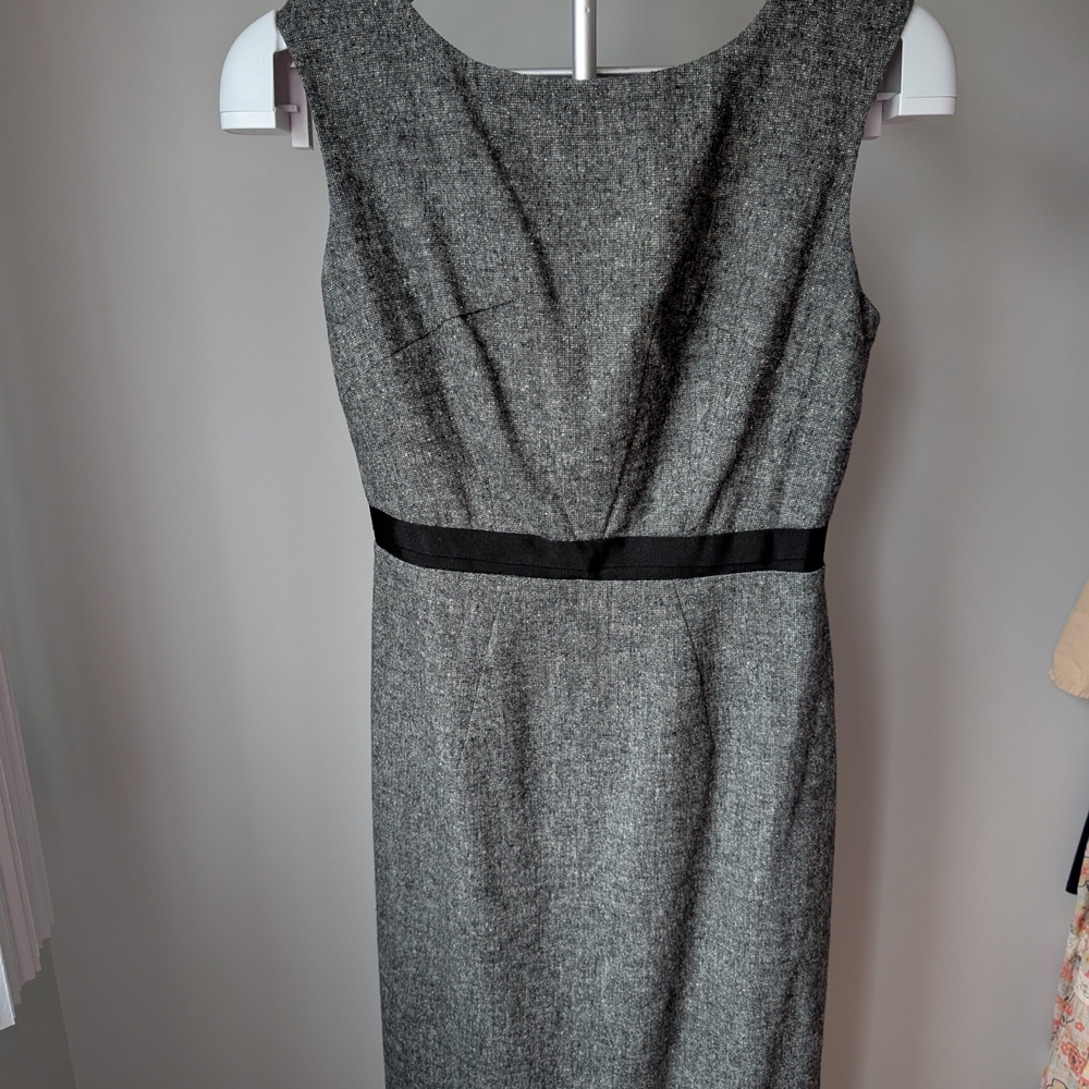 Club Monaco Gray Midi Dress with Timeless Elegance
